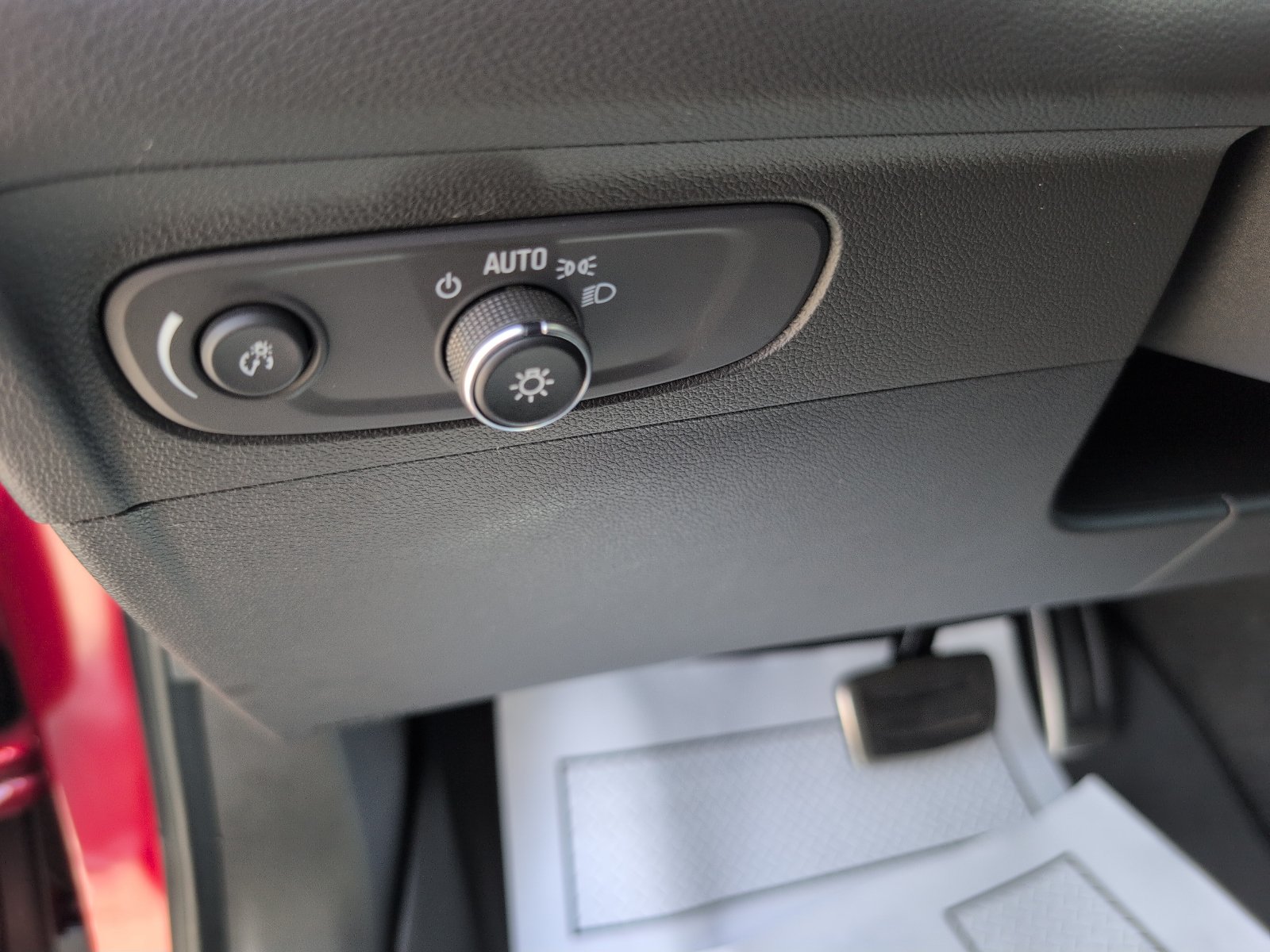 Used 2023 Buick Envision Preferred w/ Sport Touring Package AWD/4WD image 23