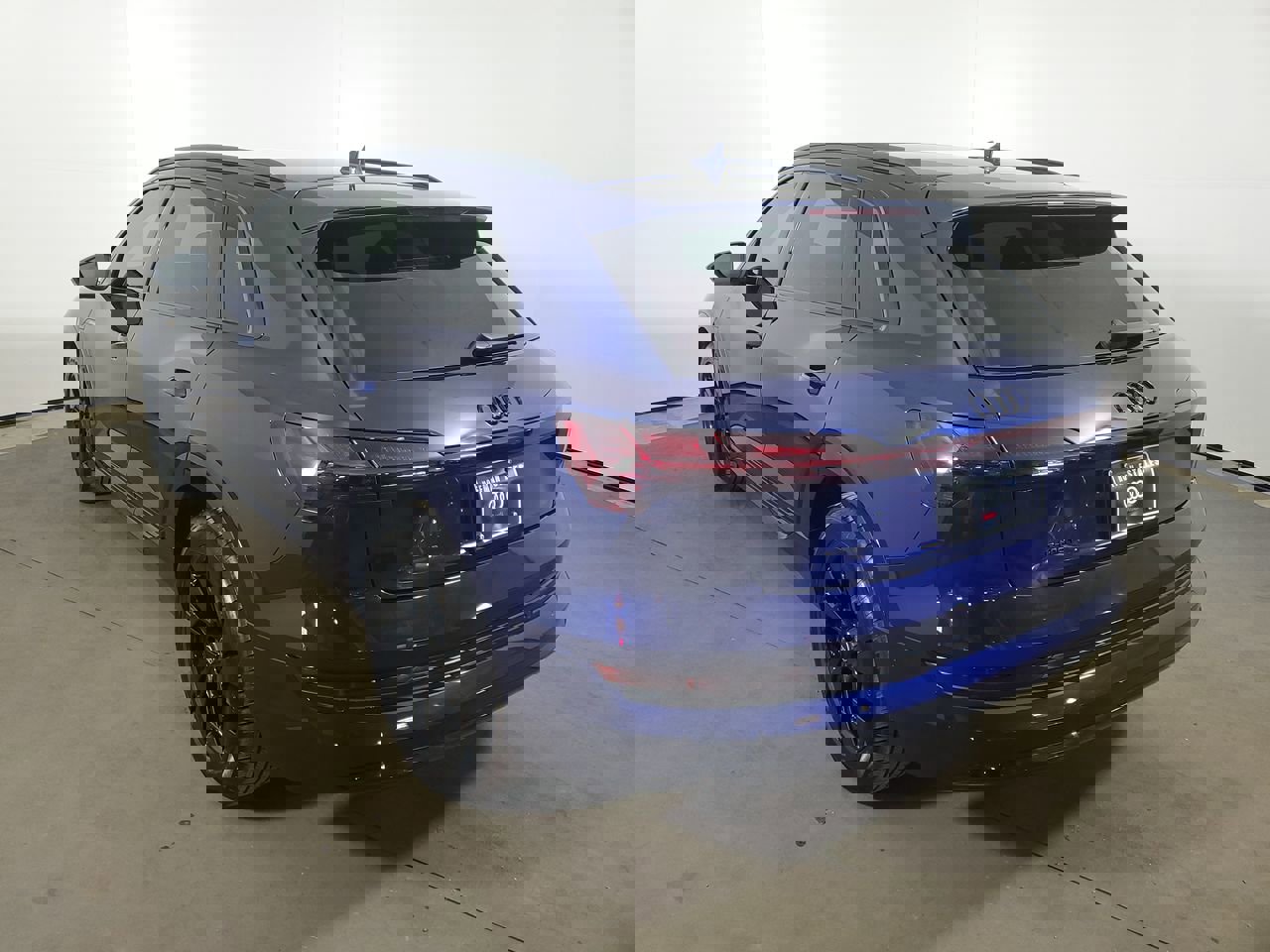 Certified 2021 Audi e-tron Premium w/ Convenience Plus Package image 31