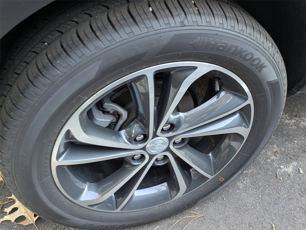 Used 2022 Buick Encore GX Select image 8