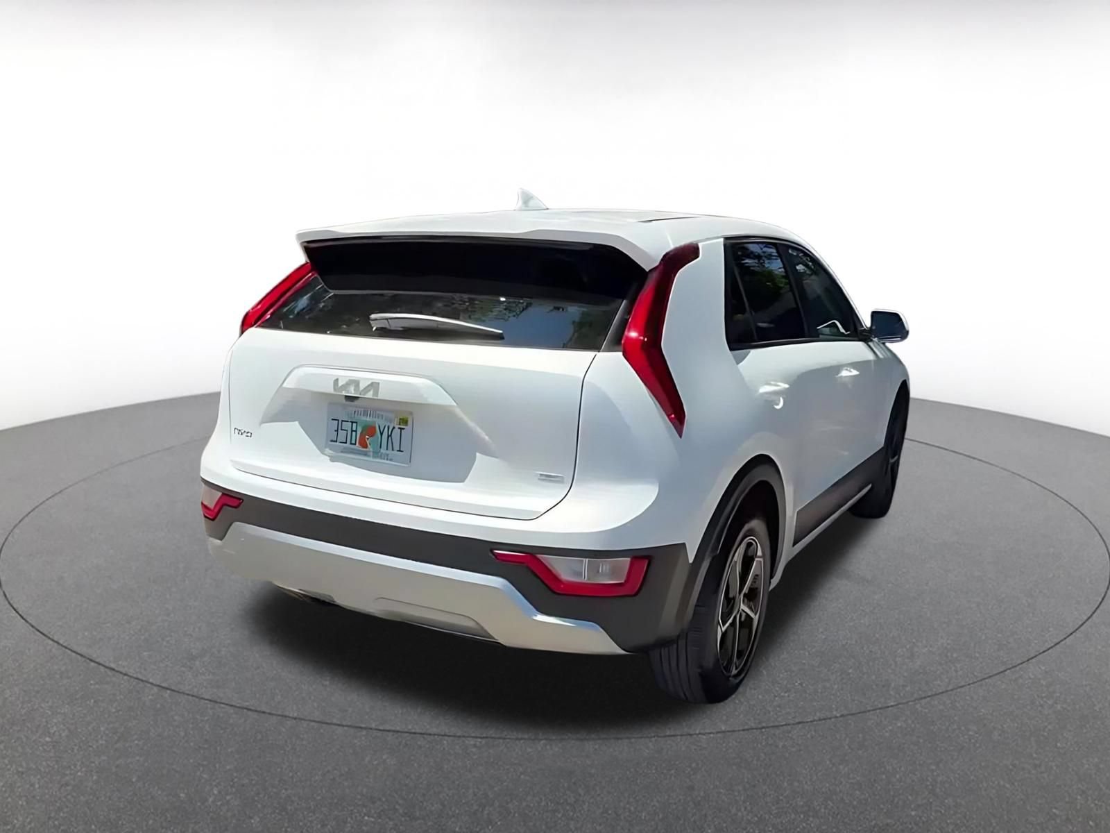 Used 2026 Kia Niro LX FWD image 14