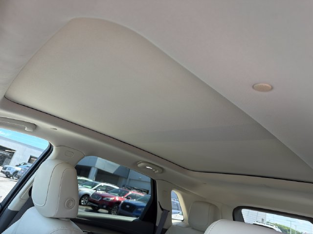 Used 2021 Cadillac XT5 Premium Luxury FWD image 16