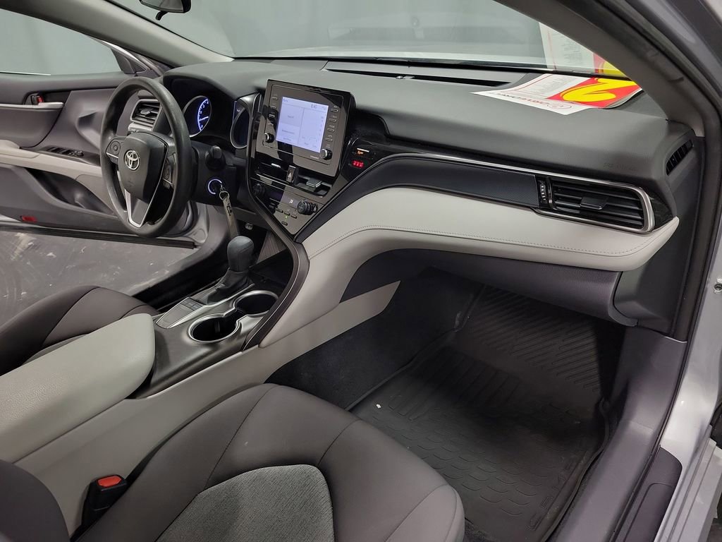 Used 2023 Toyota Camry LE image 25
