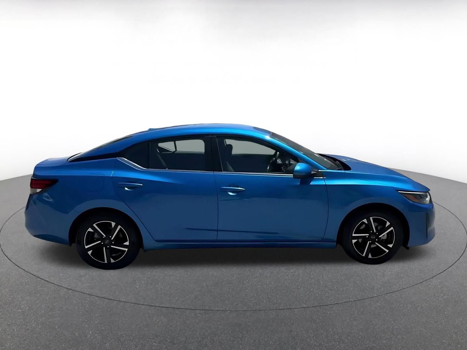 Used 2025 Nissan Sentra SV FWD image 15