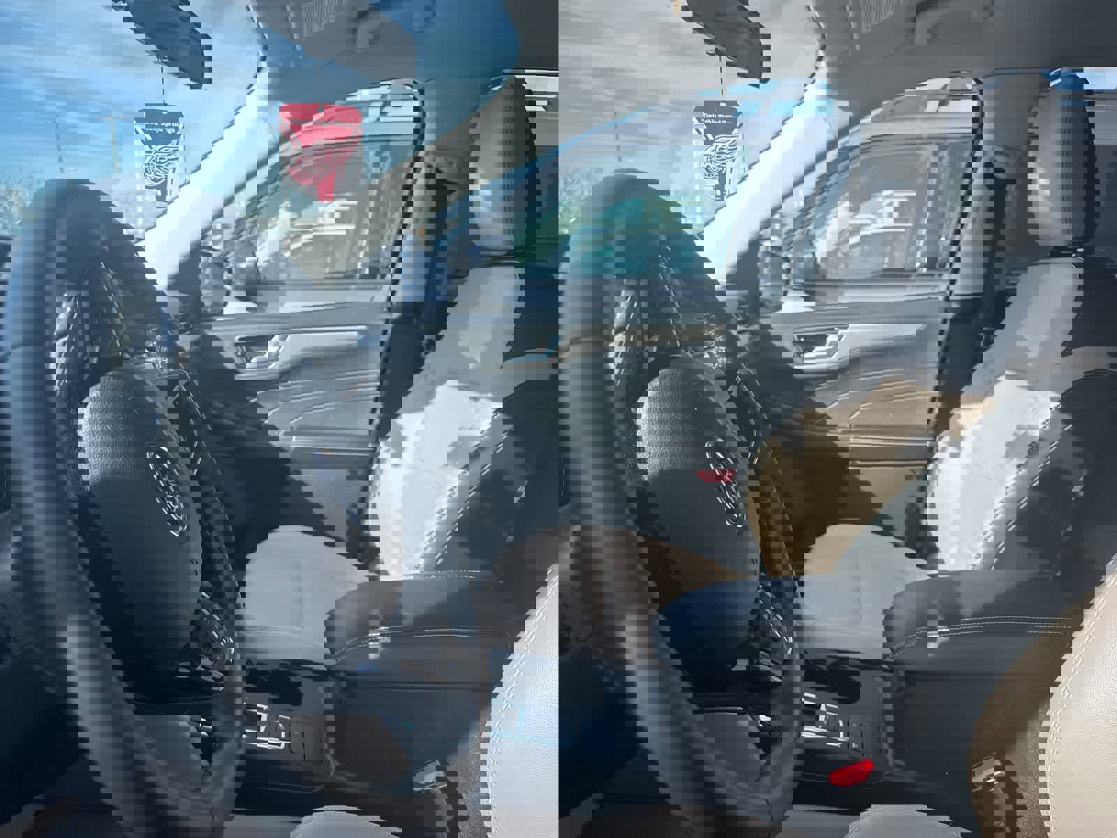 Used 2022 Ford Escape SEL image 30