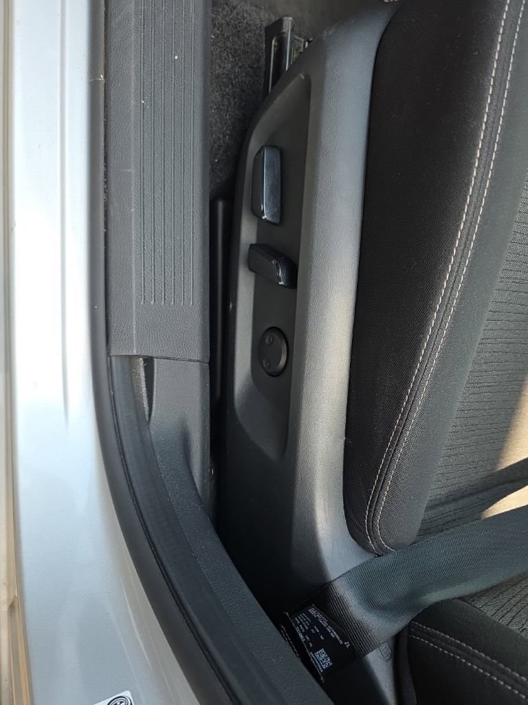 Used 2023 Nissan Rogue SV FWD image 16
