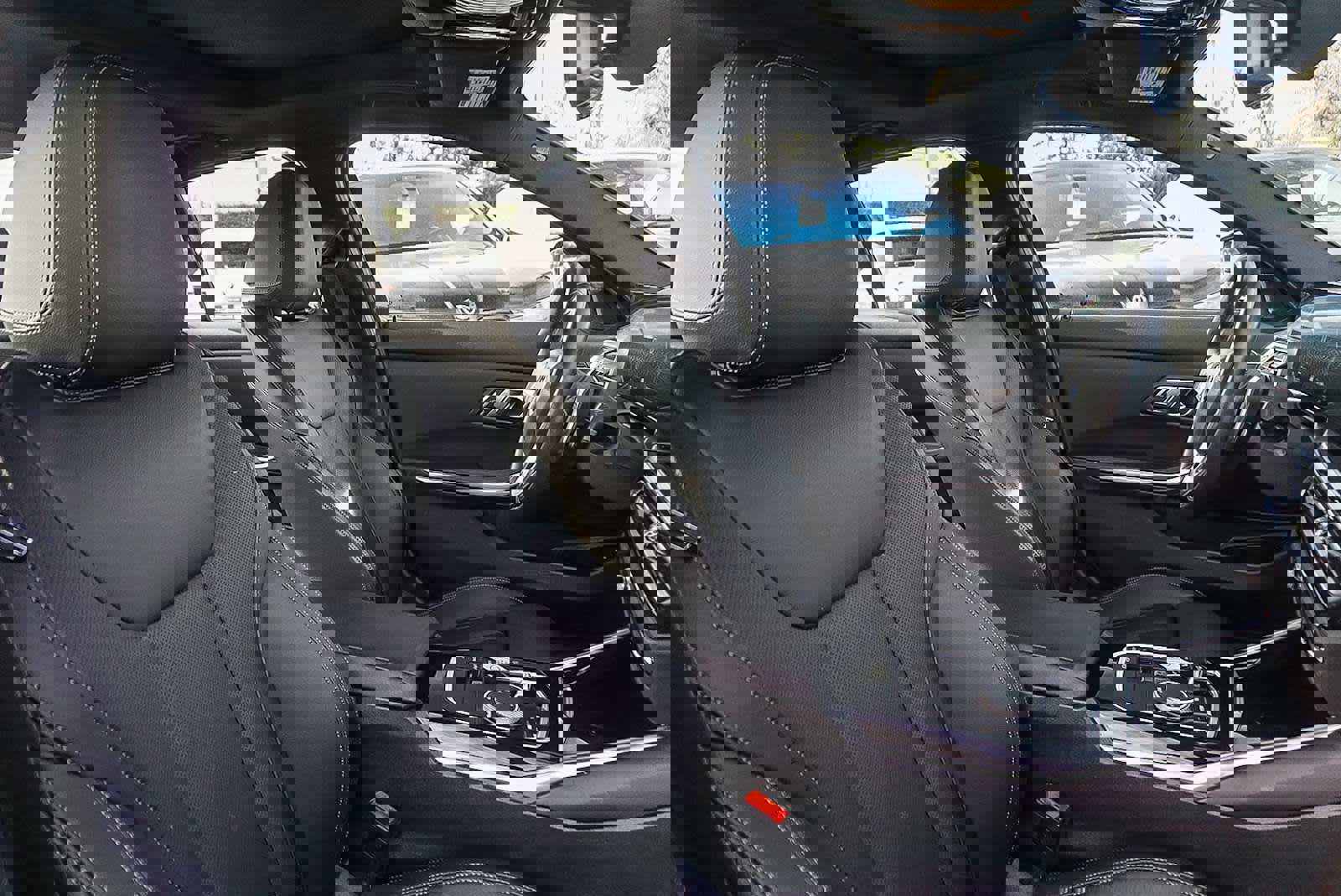 Certified 2023 BMW 330i Sedan w/ Driving Assistance Package image 17