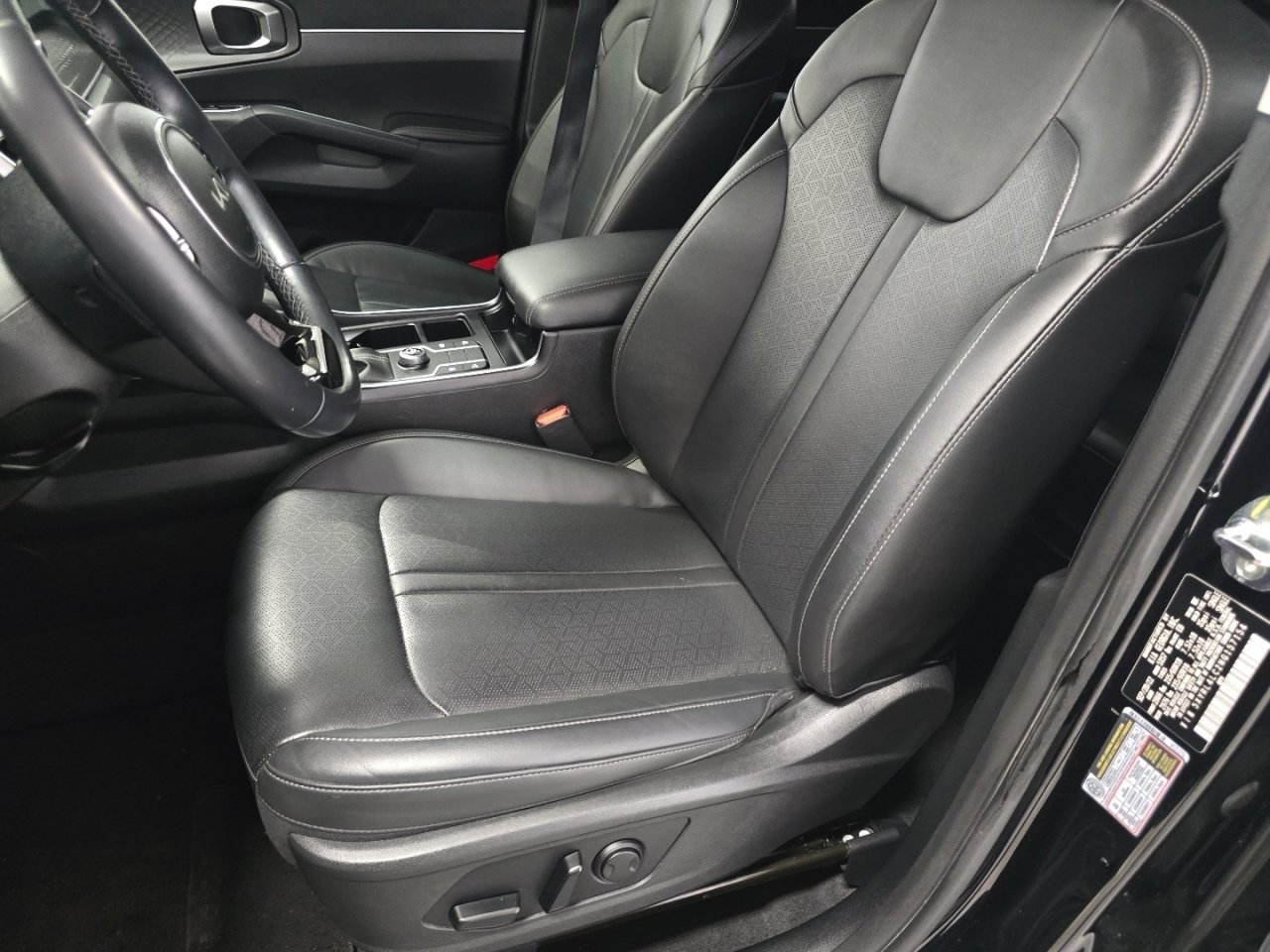 Used 2022 Kia Sorento S image 21