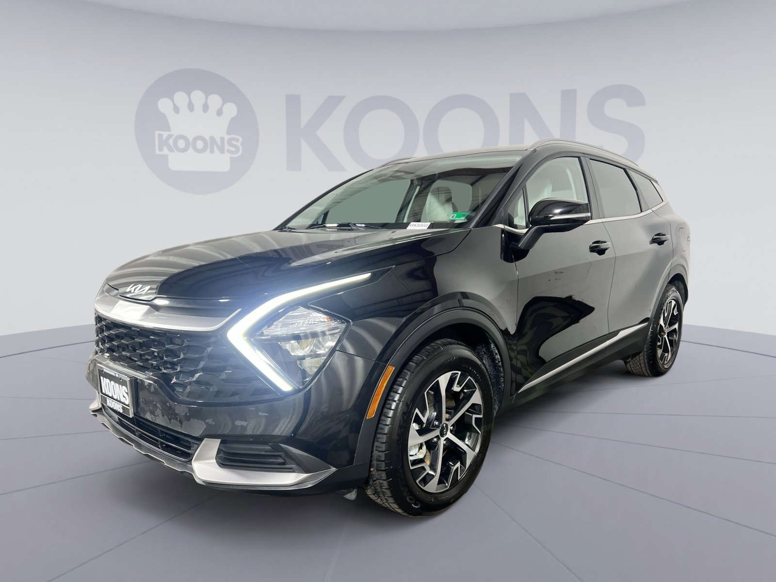 Used 2023 Kia Sportage EX image 1