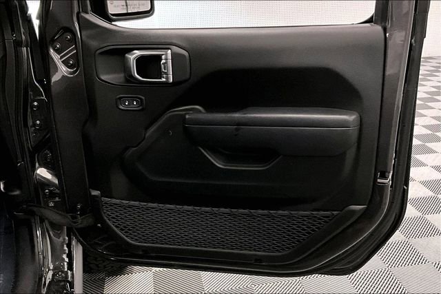 Used 2025 Jeep Wrangler Unlimited Rubicon 4xe w/ Convenience Group image 23