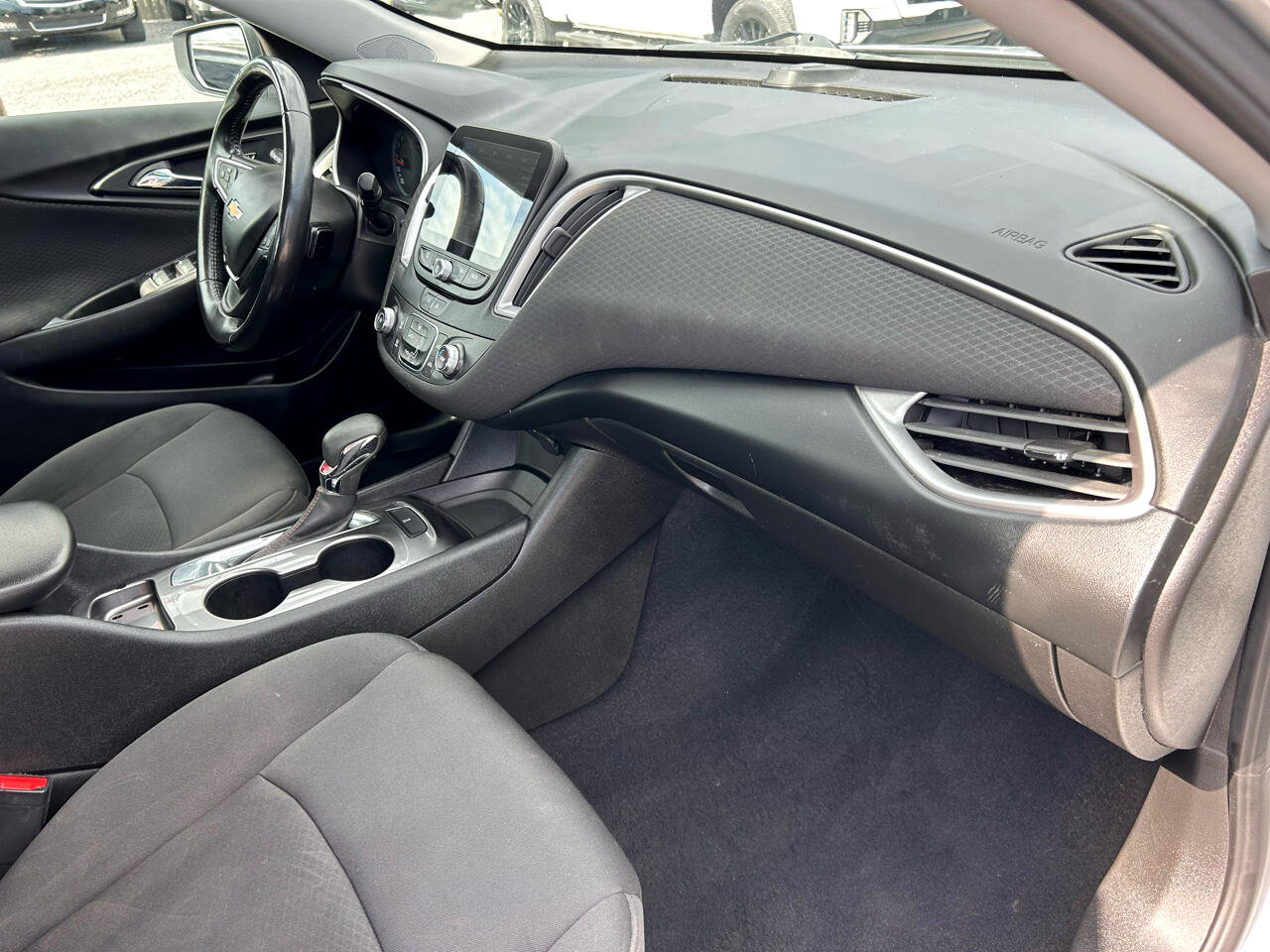 Used 2021 Chevrolet Malibu RS image 9