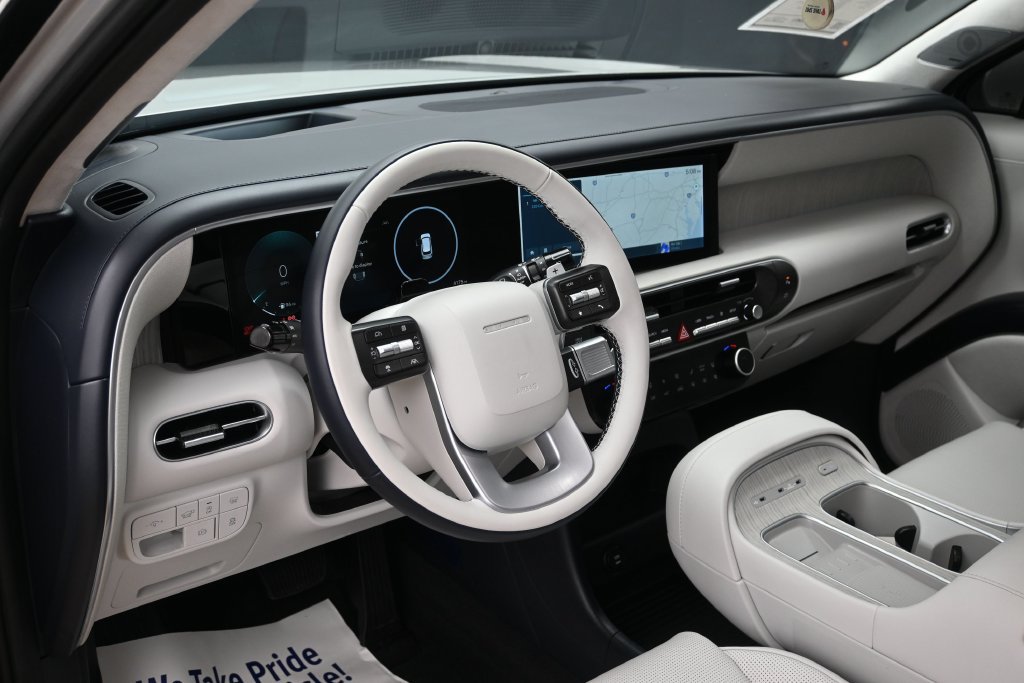 Used 2026 Hyundai Palisade Calligraphy FWD image 9