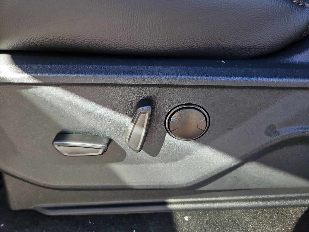 New 2026 Ford F250 Lariat w/ Tremor Off-Road Package image 23