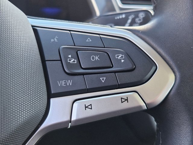 Used 2024 Volkswagen Tiguan Wolfsburg Edition image 20