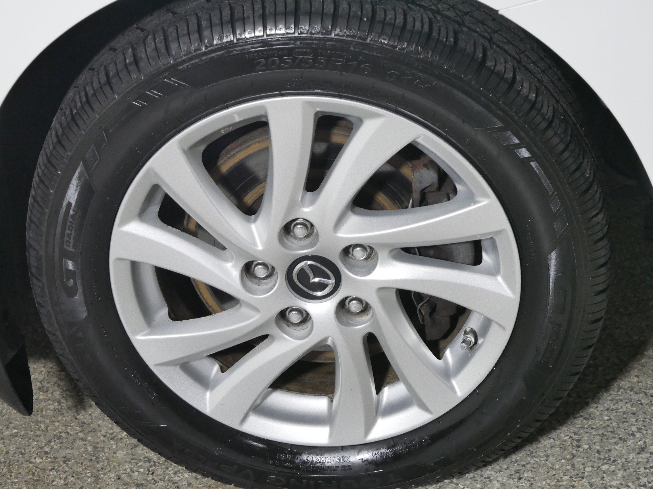 Used 2015 MAZDA MAZDA5 Sport image 15