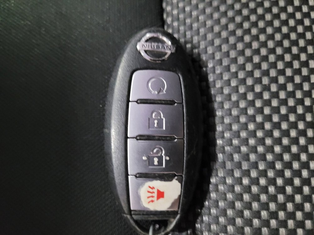 Used 2017 Nissan Pathfinder SV AWD/4WD image 32