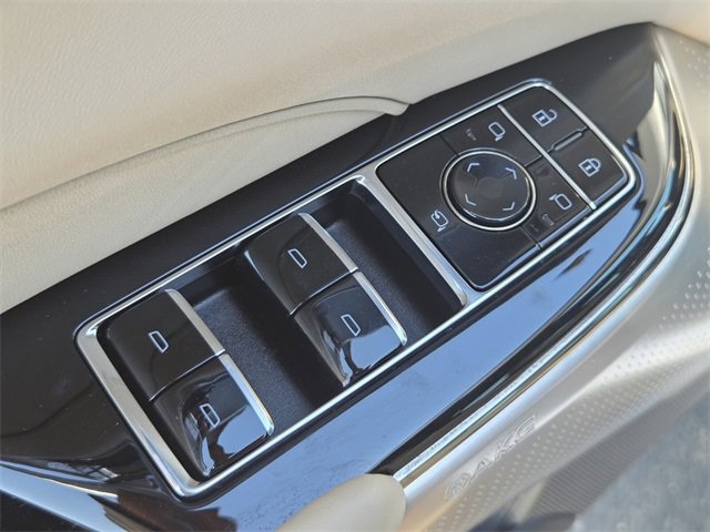 New 2025 Cadillac Lyriq Luxury image 19