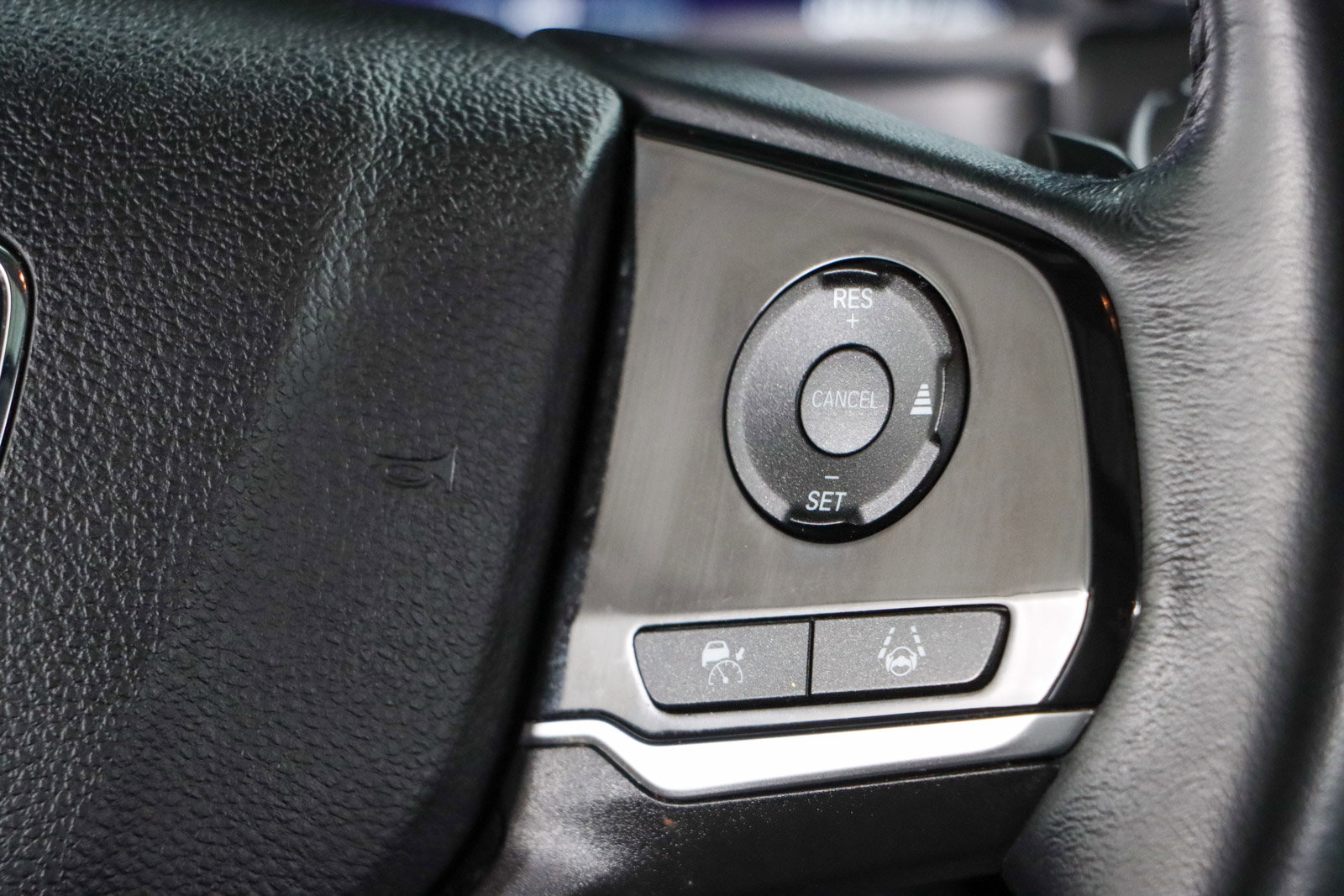 Used 2023 Honda Odyssey Touring image 14