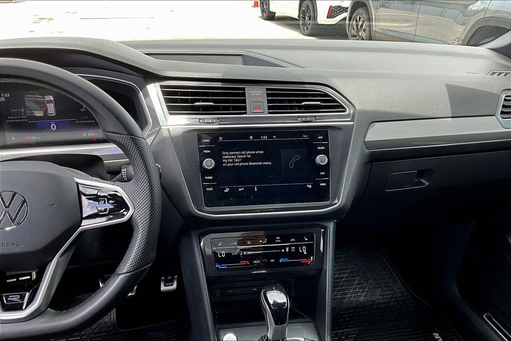 Certified 2023 Volkswagen Tiguan SE R-Line image 20