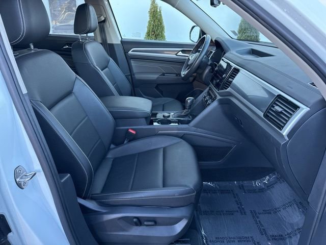 Used 2023 Volkswagen Atlas SEL R-Line image 23
