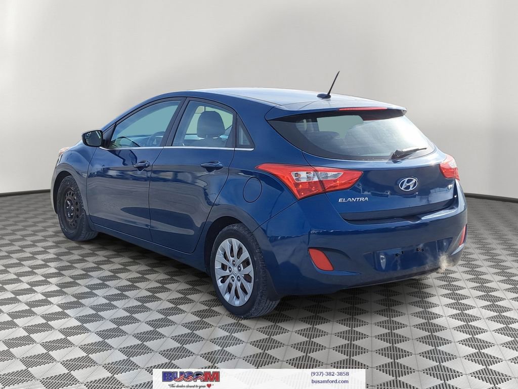 Used 2016 Hyundai Elantra GT image 3