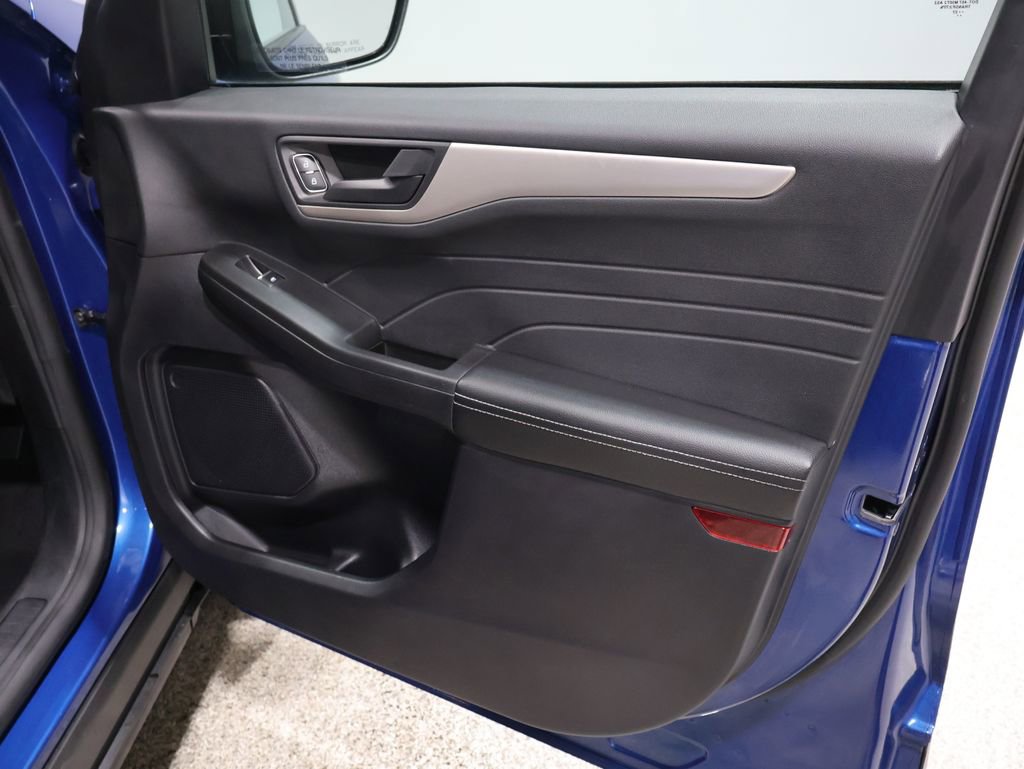 Used 2022 Ford Escape SE w/ Cold Weather Package image 24