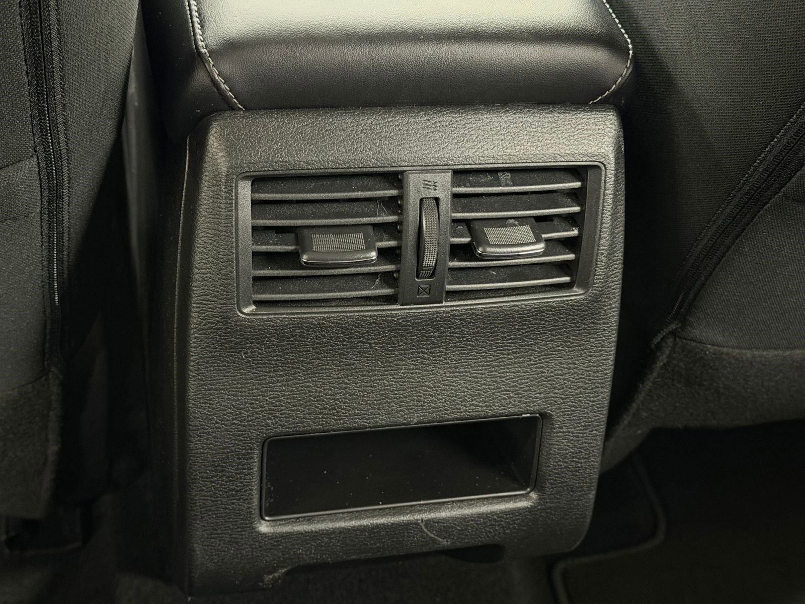 Used 2025 Mitsubishi Outlander ES image 22