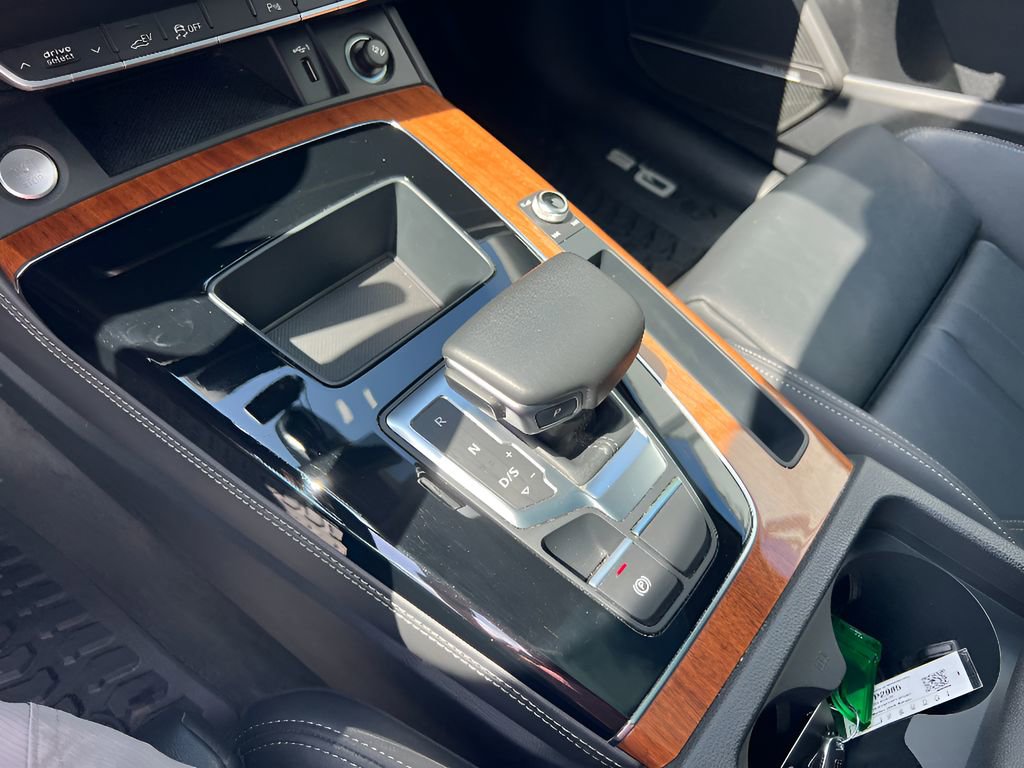 Used 2023 Audi Q5 e Premium Plus w/ Premium Plus Package image 31