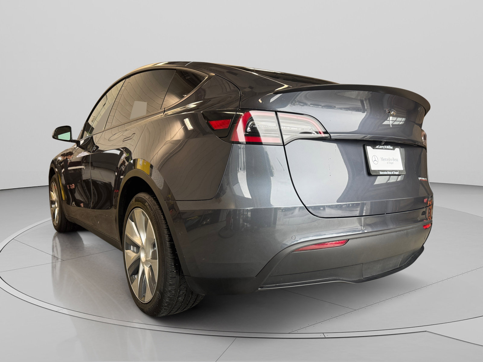 Used 2020 Tesla Model Y Performance image 3