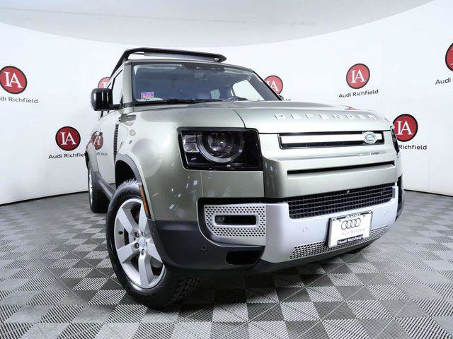 Used 2022 Land Rover Defender 110 SE image 2