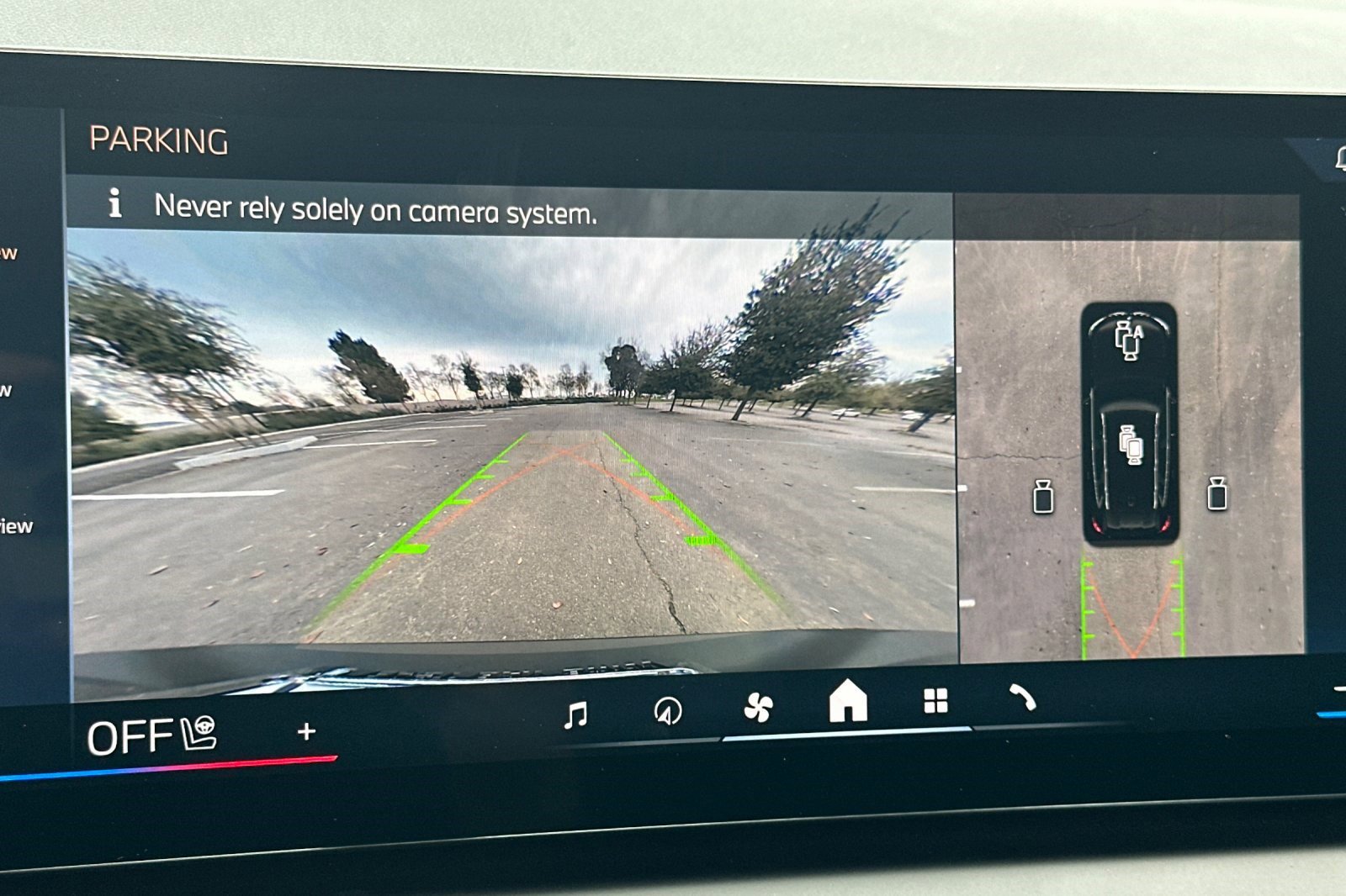 Used 2025 BMW X3 xDrive30i w/ Premium Package image 25