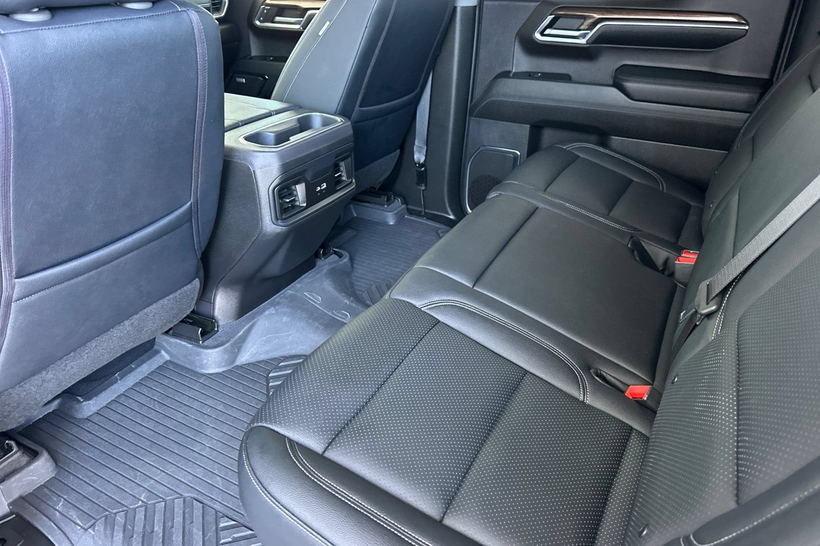 Certified 2024 Chevrolet Silverado 1500 RST w/ Convenience Package II AWD/4WD image 14