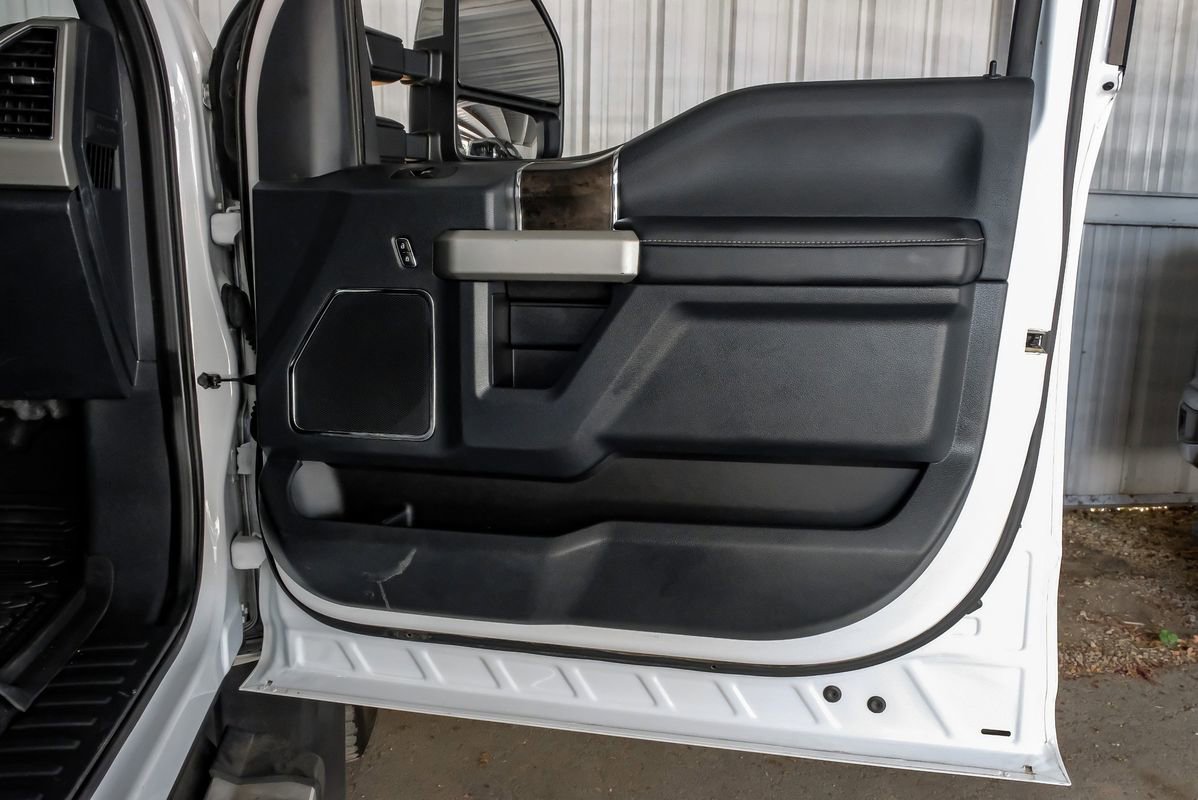 Used 2022 Ford F450 Lariat w/ Chrome Package image 47