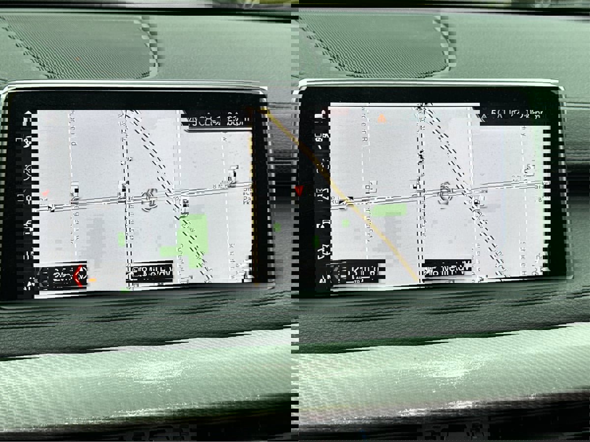 Used 2019 BMW X6 xDrive35i w/ M Sport Package image 39