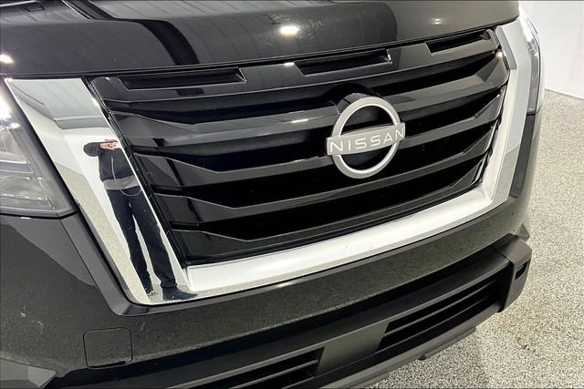 Used 2024 Nissan Pathfinder SV w/ SV Premium Package image 35