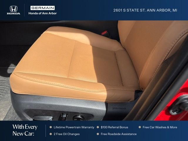 Used 2024 Lexus UX 250h AWD w/ Premium Package image 19