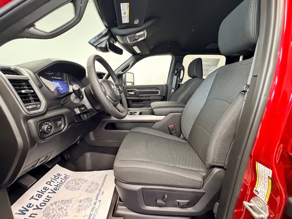 New 2026 RAM 2500 Big Horn AWD/4WD image 3