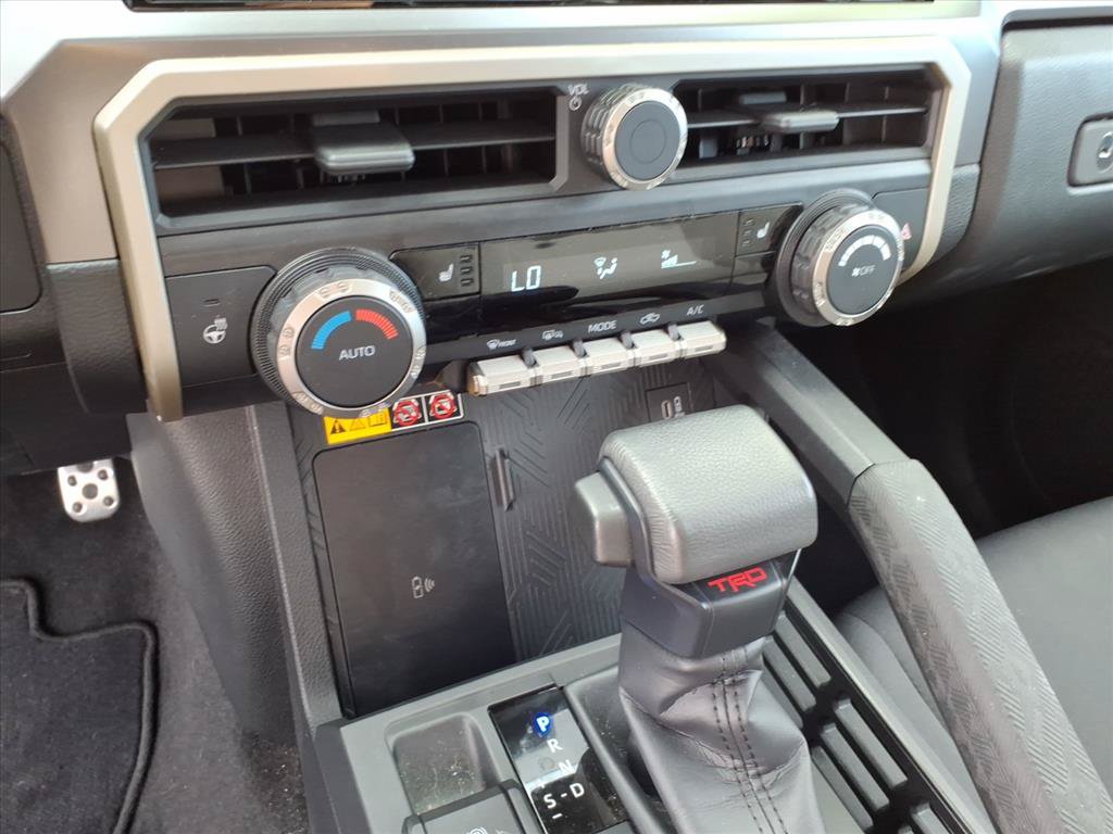 Used 2024 Toyota Tacoma TRD Sport w/ TRD Sport Upgrade Package AWD/4WD image 34