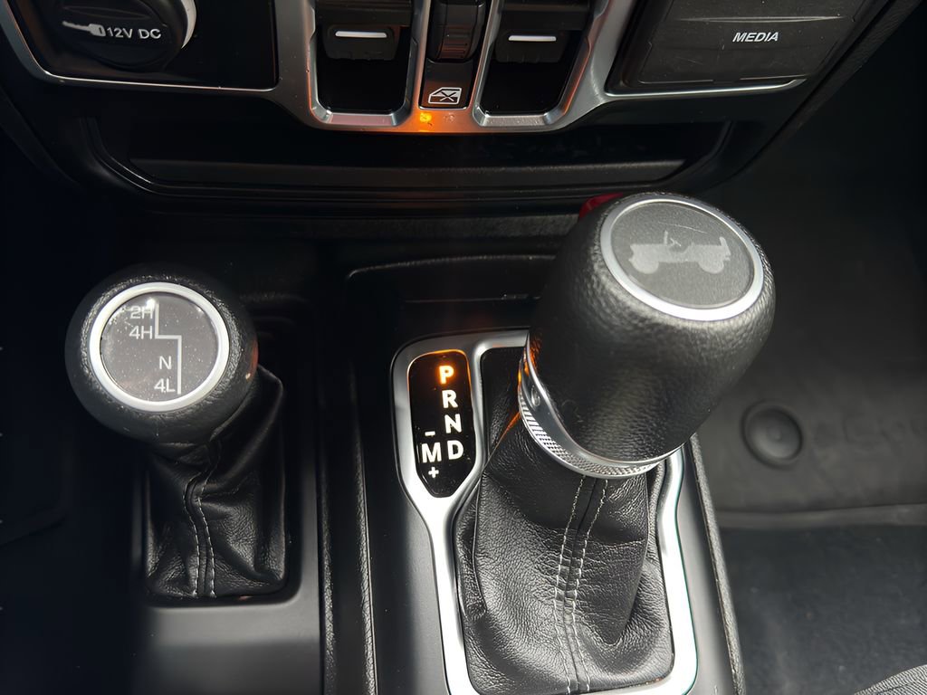 Used 2024 Jeep Wrangler Sport S AWD/4WD image 33