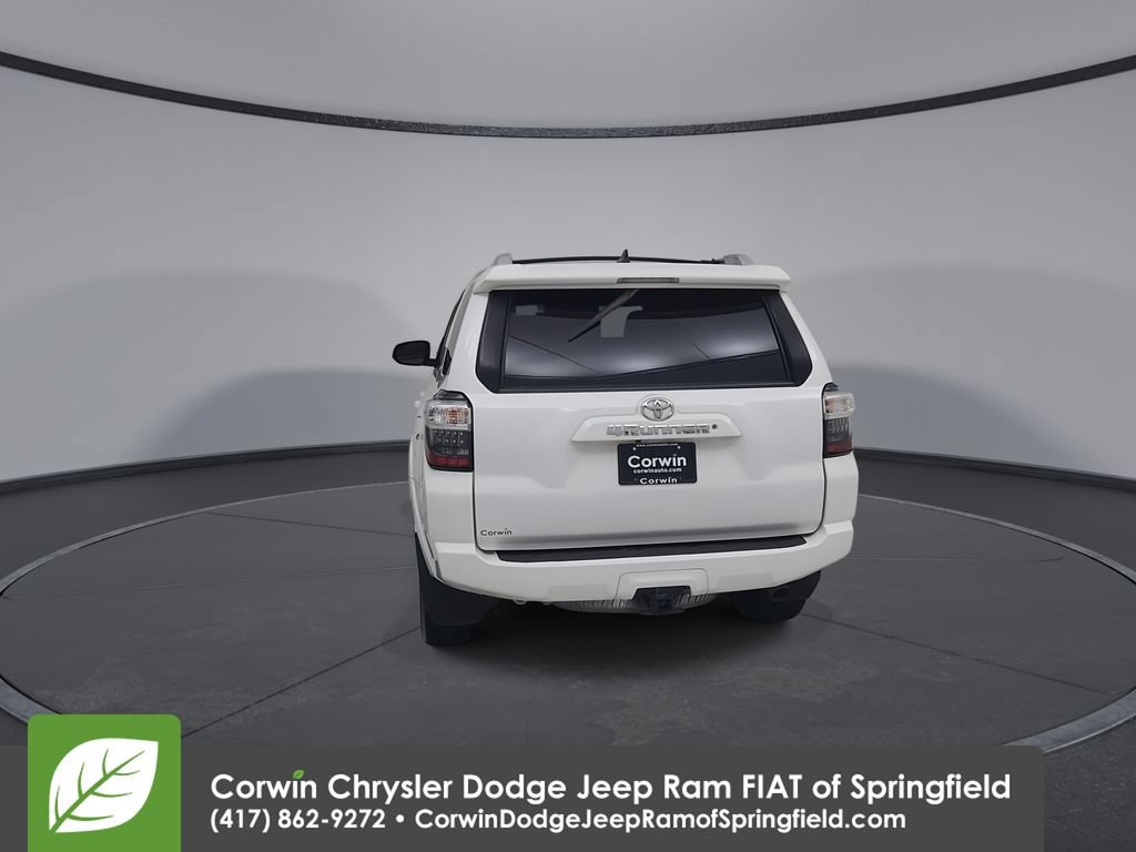 Used 2018 Toyota 4Runner SR5 RWD image 12