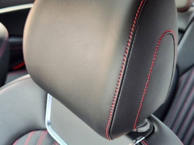 Used 2026 Genesis G70 3.3T Sport Prestige image 11