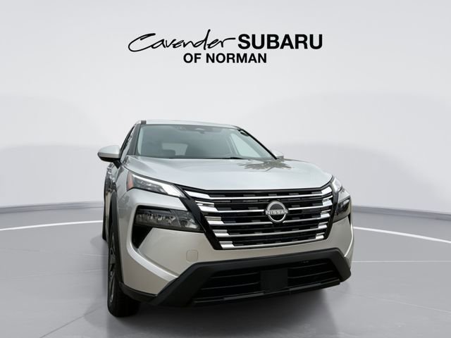 Used 2024 Nissan Rogue SV AWD/4WD video 1