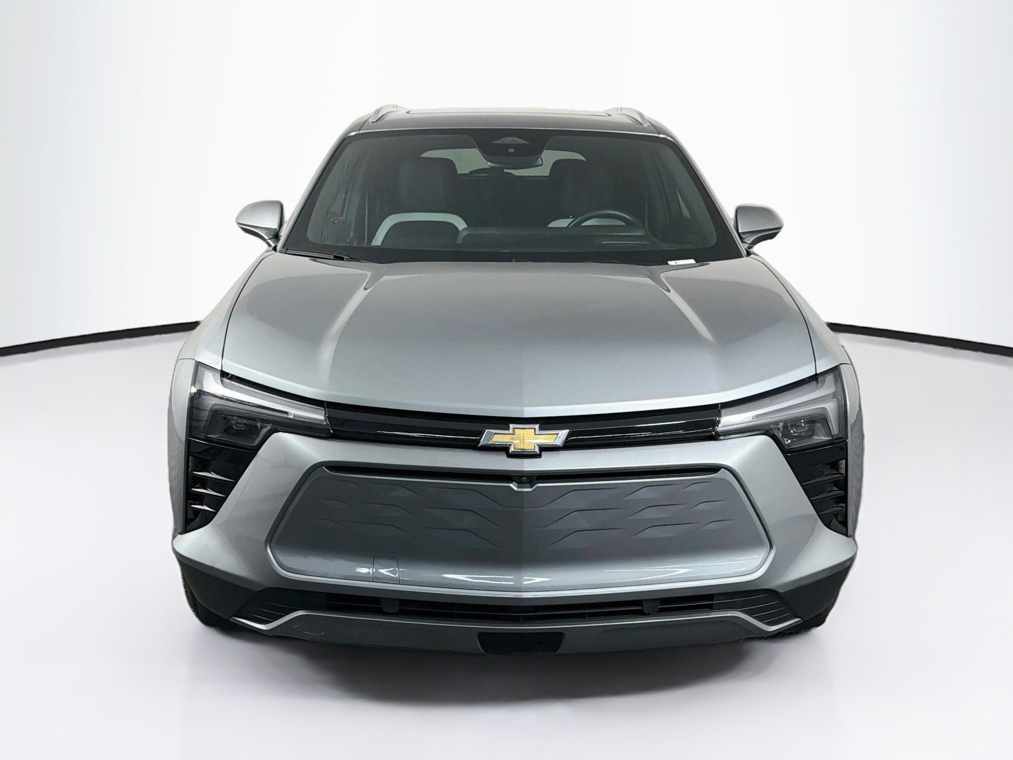 Used 2024 Chevrolet Blazer EV LT AWD/4WD image 2