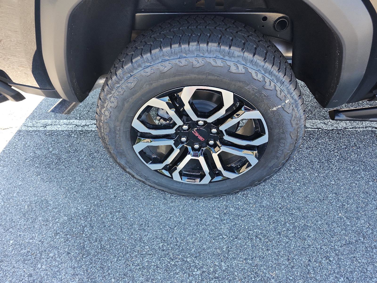 New 2025 GMC Canyon AT4 w/ Nightfall Edition image 5