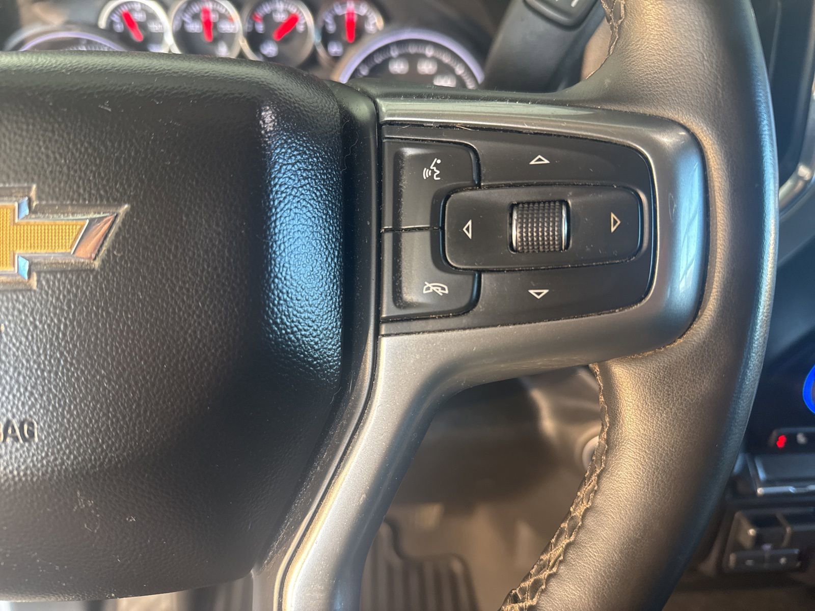 Used 2023 Chevrolet Silverado 2500 LT w/ Convenience Package image 27