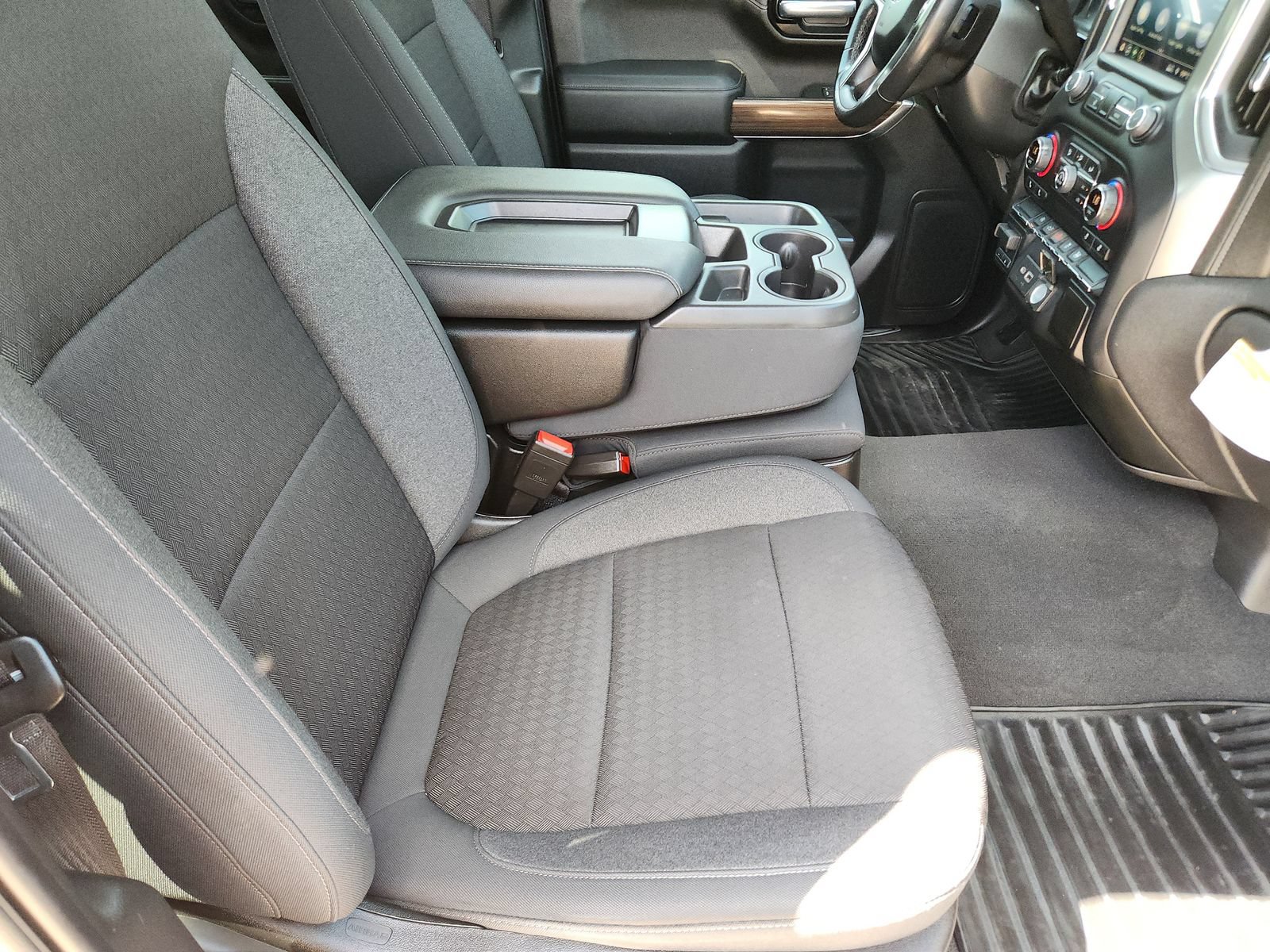 Used 2021 Chevrolet Silverado 1500 LT RWD image 15
