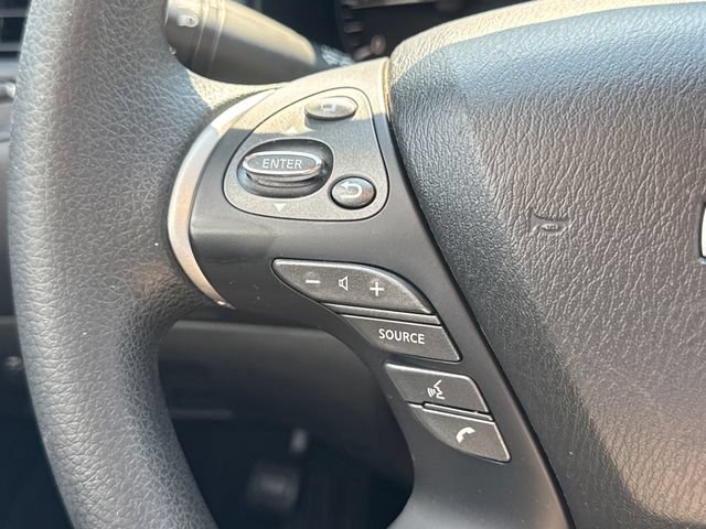 Used 2020 Nissan Pathfinder S FWD image 24
