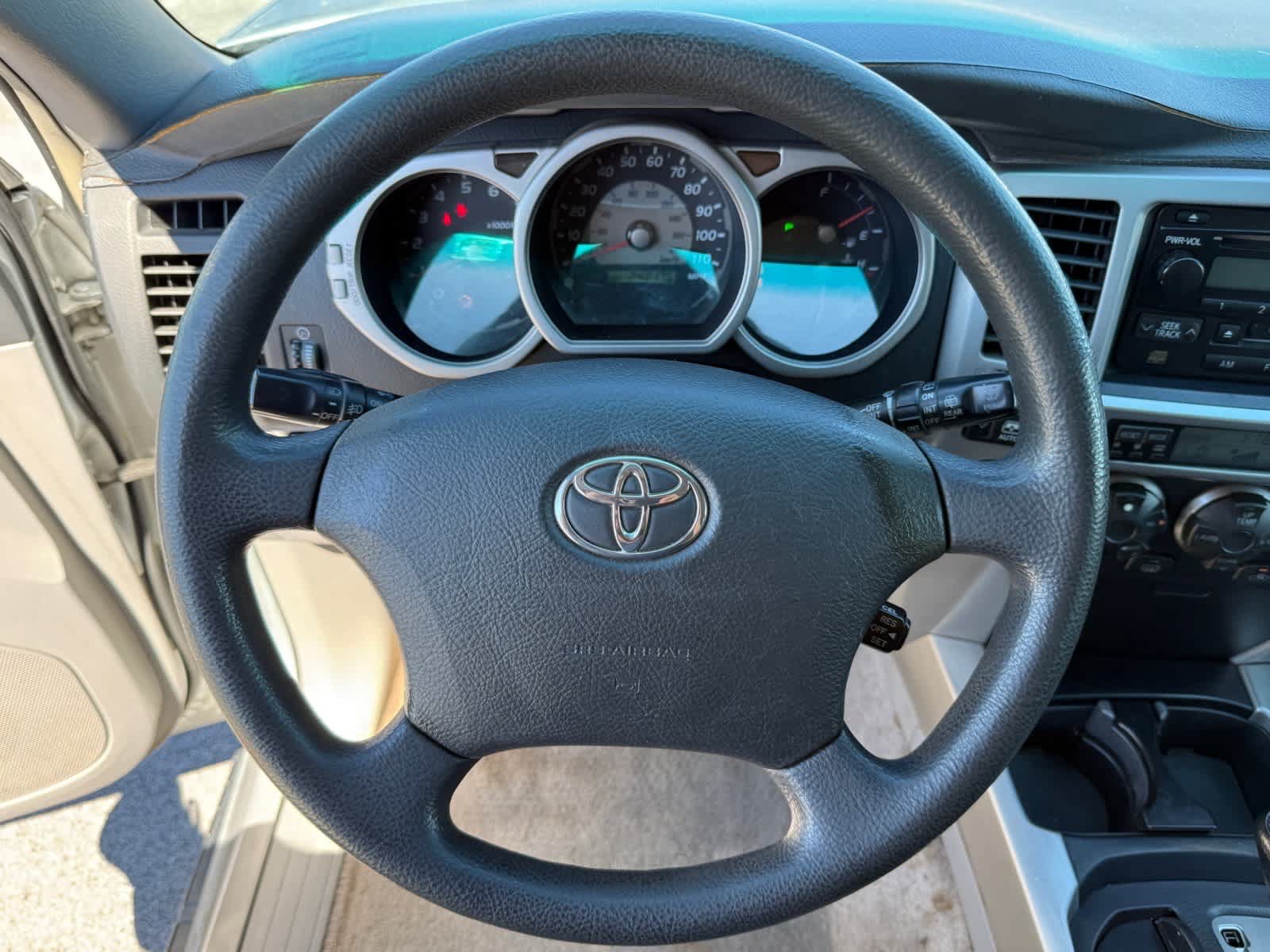 Used 2003 Toyota 4Runner SR5 AWD/4WD image 14
