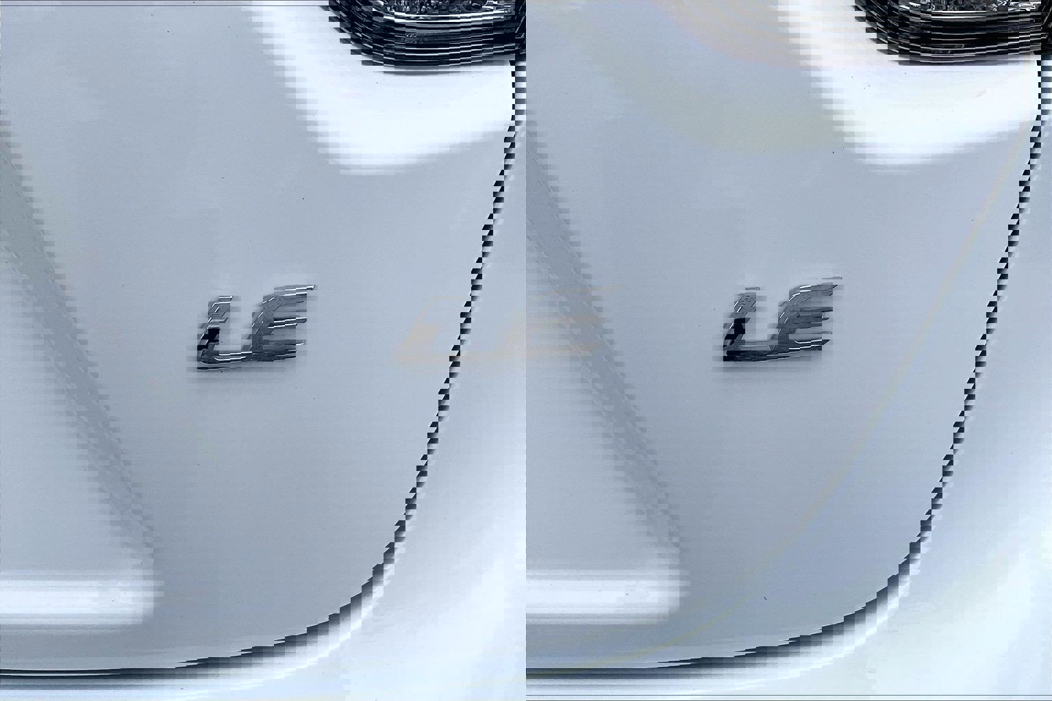 Used 2025 Toyota Corolla LE image 8