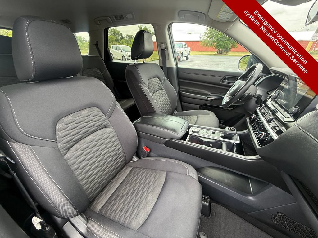 Used 2023 Nissan Pathfinder SV w/ Cargo Package AWD/4WD image 44