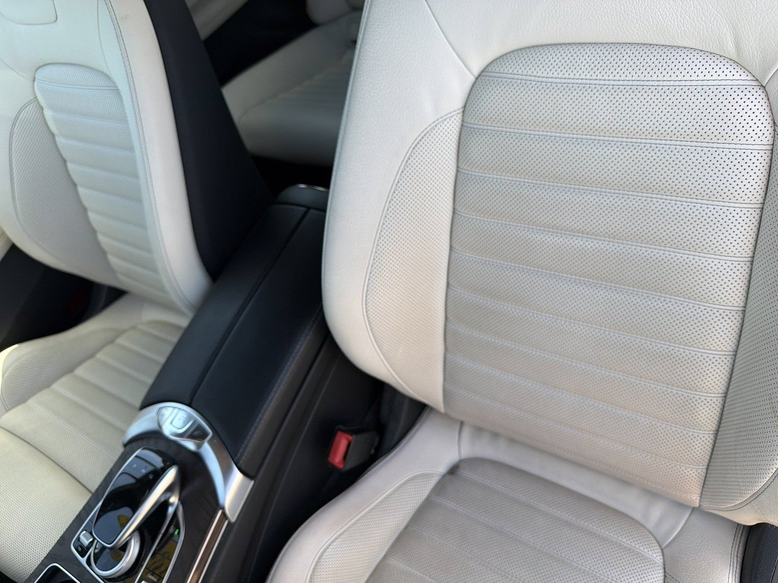 Used 2018 Mercedes-Benz C 300 4MATIC Cabriolet image 14